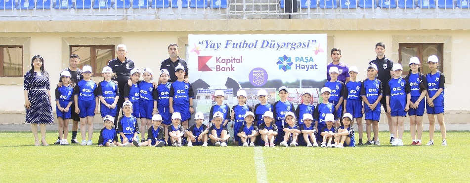 При поддержке Kapital Bank проходит традиционный проект «Летний футбольный лагерь»